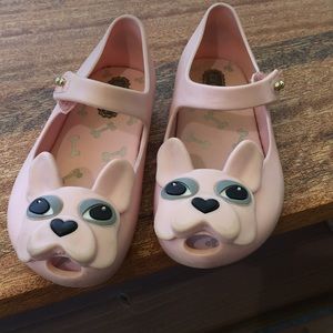 Mini Melissa toddler size 7